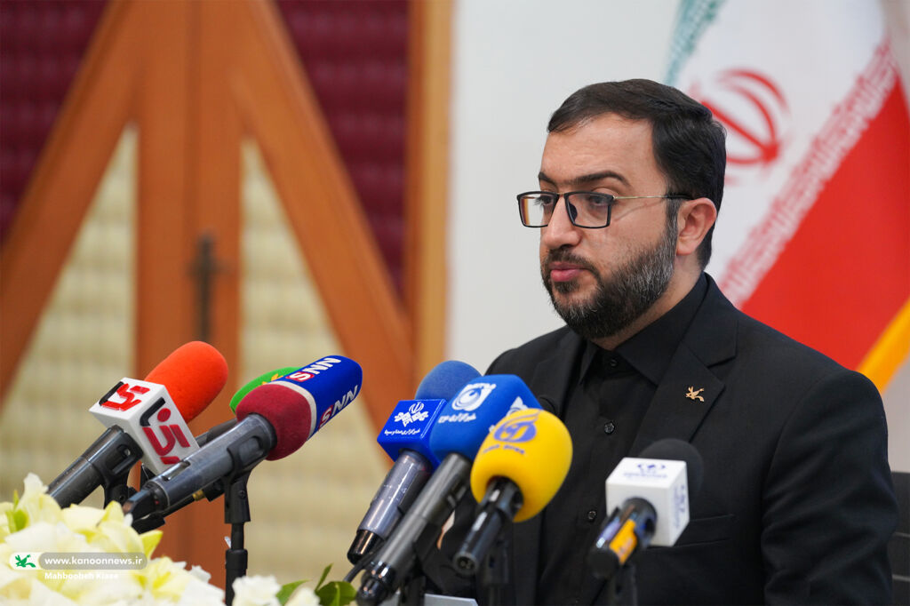 کانون پرورش فکری، کانونِ خلق دنیای آینده بچههای ایران/ اهمیت کودکان و نوجوانان در نگاه شهید جمهور