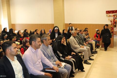 بازدید اعضای شورای معاونان و مدیران کانون پرورش فکری کشور از گلستان(1)