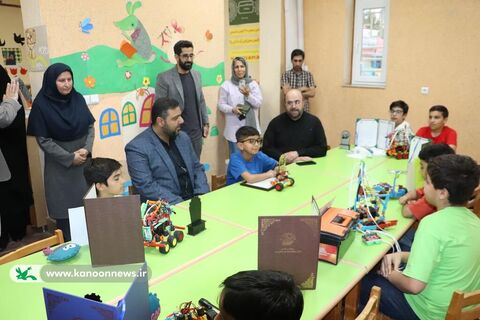 بازدید اعضای شورای معاونان و مدیران کانون پرورش فکری کشور از گلستان(۱)