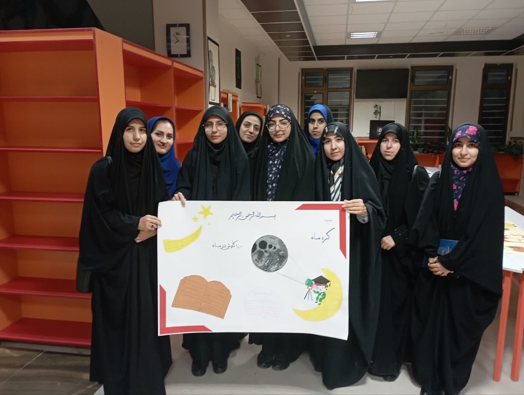 آموزش نشریهدیواری در دورهی تربیت مربی کانون کرمانشاه