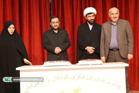 دیدار مدیرعامل کانون پرورش فکری با اعضای نوجوانان و ارشد