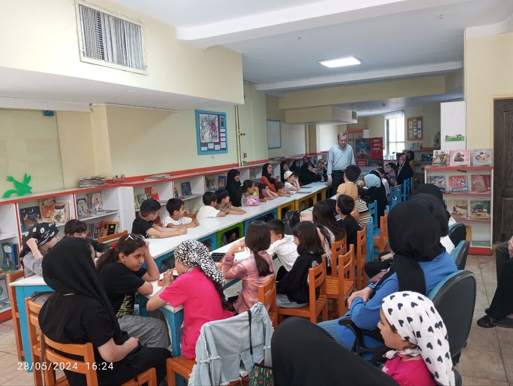 دومین نشست انجمن قصه گویی کانون البرز با موضوع «قصههای کارآفرینی»برگزار شد