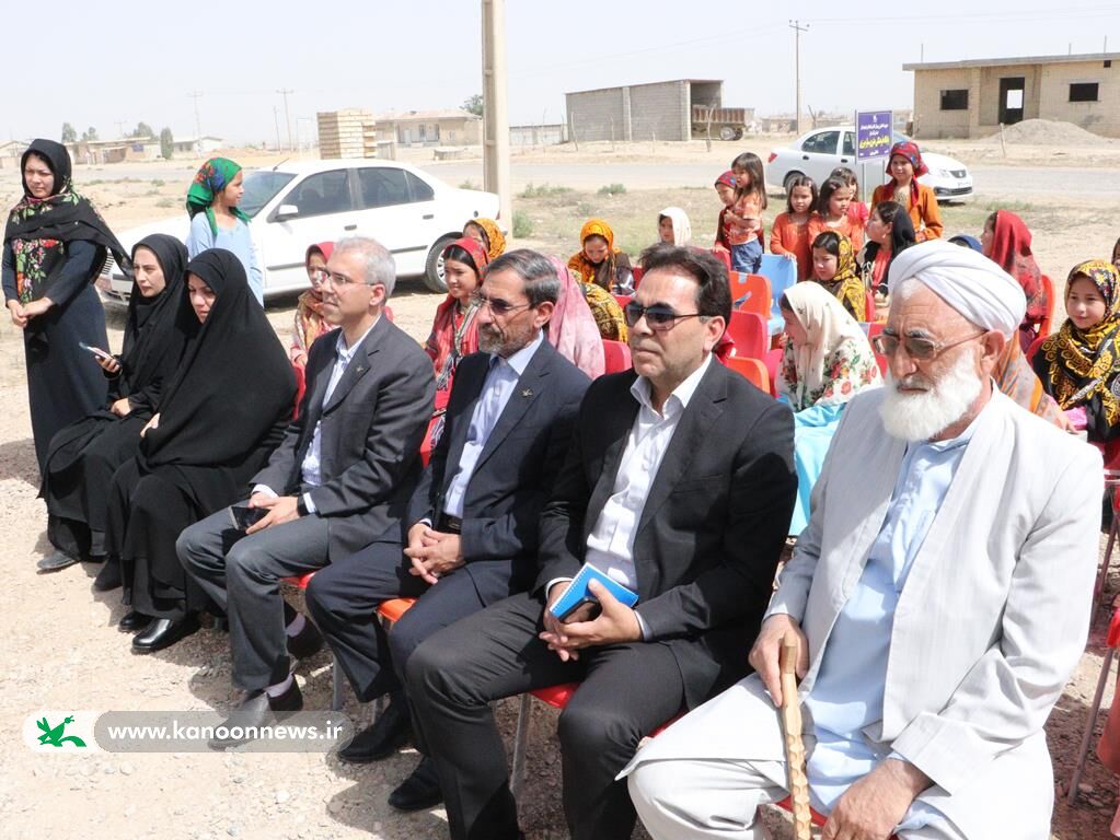 کتابخانه سیار مرزی کانون  داشلی برون بازگشایی شد