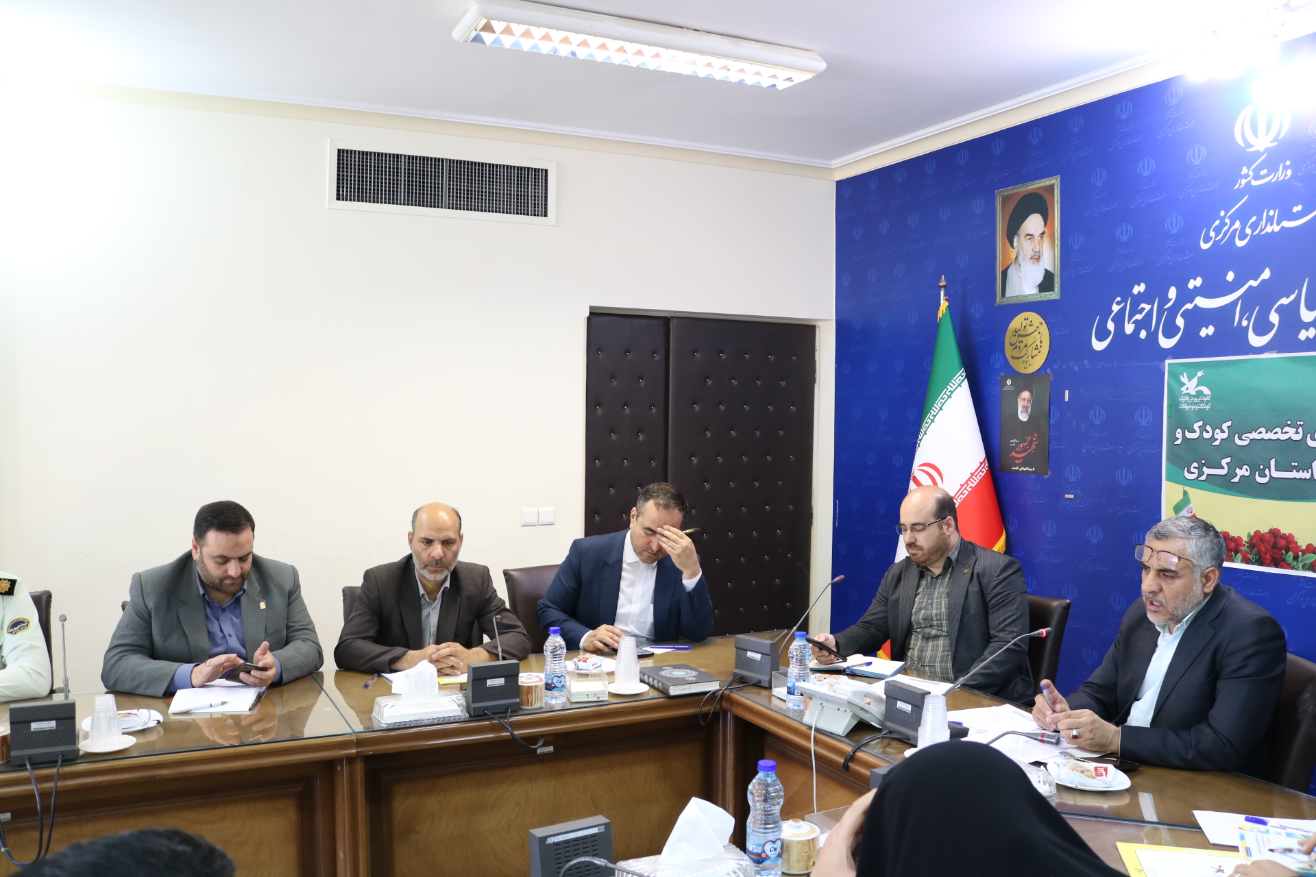 اولین جلسه گروه کاری تخصصی کودک و نوجوان استان مرکزی