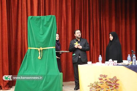 نشست صمیمانه حامد علامتی با کارکنان کانون گلستان