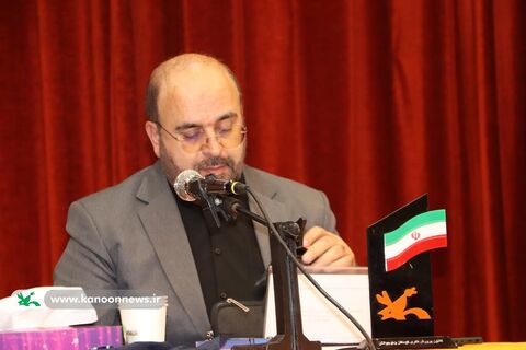 نشست صمیمانه حامد علامتی با کارکنان کانون گلستان