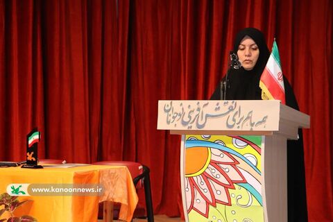 نشست صمیمانه حامد علامتی با کارکنان کانون گلستان