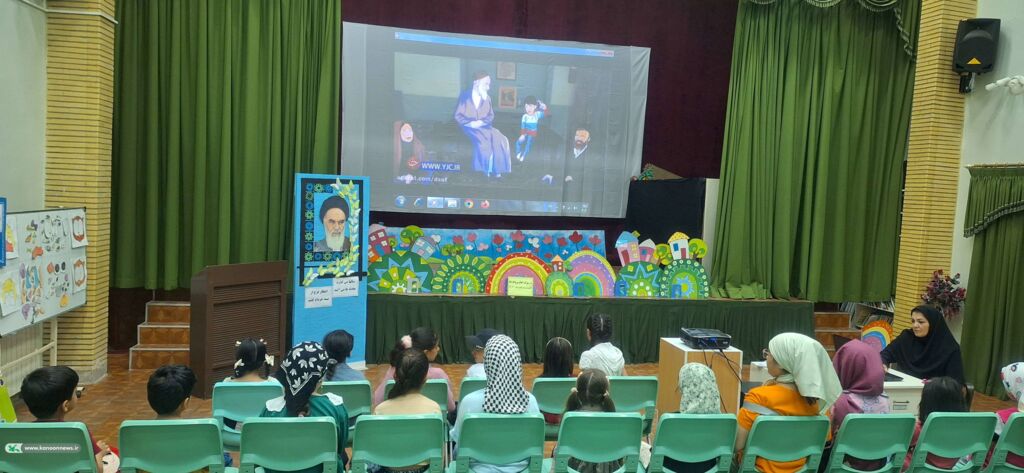 «در سوگ امام پروانه ها» در مرکز ابهر کانون زنجان برگزار شد