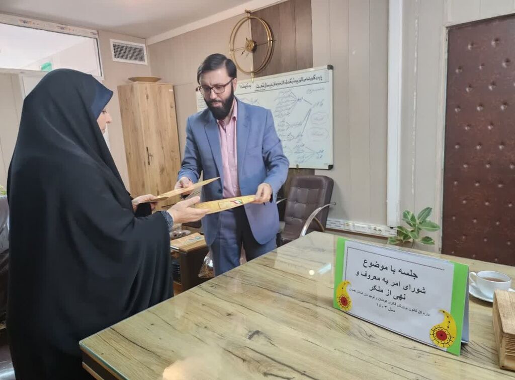 امضای تفاهمنامه بین کانون همدان و ستاد امر به معرفی و نهی از منکر