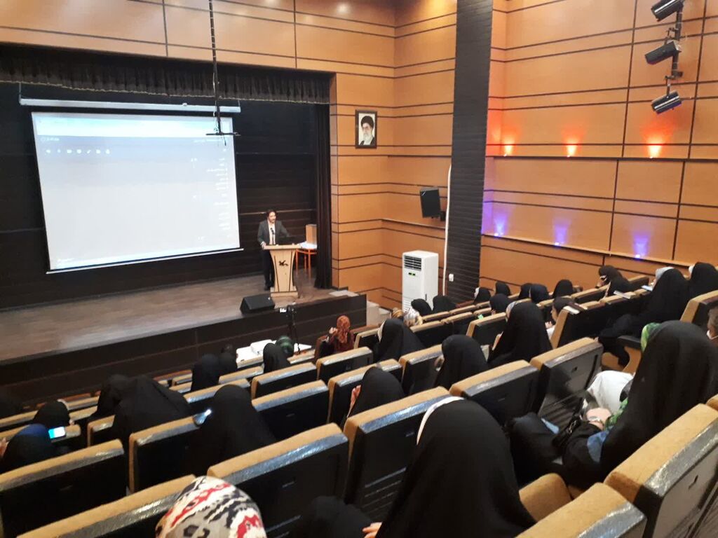 نقش مربی در دوره تربیت مربی کانون کرمانشاه