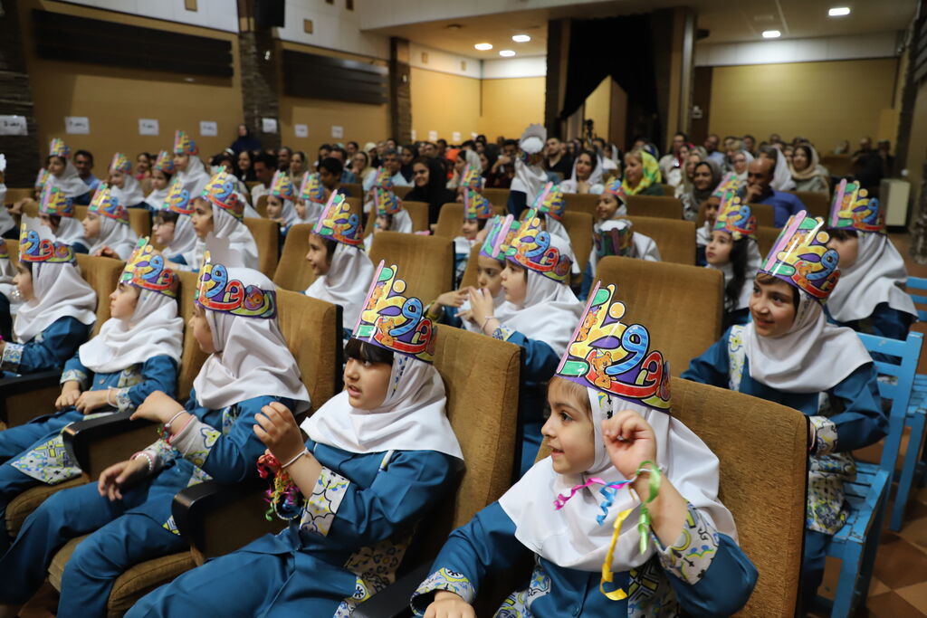 همکاری خانه نمایش کانون استان قزوین با جشنهای پایان سال تحصیلی مدارس
