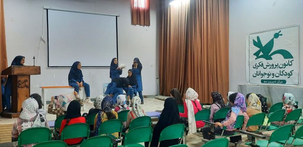 پنج شنبه فیلم و نمایش مراکز فرهنگی- هنری همدان