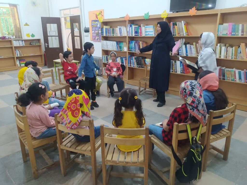 پنج شنبه فیلم و نمایش مراکز فرهنگی- هنری همدان