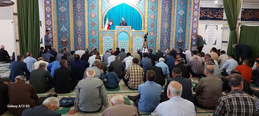 سخنرانی در نماز جمعه سخنرانی مدیرکل استان در پیشخطبهی نمازجمعه/ کانون کرمانشاه میزبان کودکان و نوجوانان در ایام تابستان