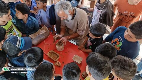 برگزاری کارگاه آموزشی سفالگری با چرخ مینیاتوری در کانون پرورش فکری سیستان و بلوچستان