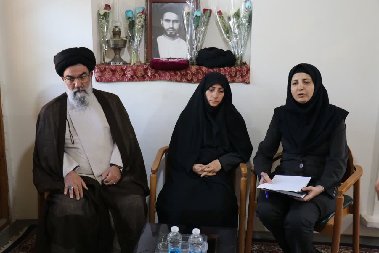 بیت تاریخی امام میزبان ارایه دیدگاه تربیتی کودک و نوجوان امام (ره)