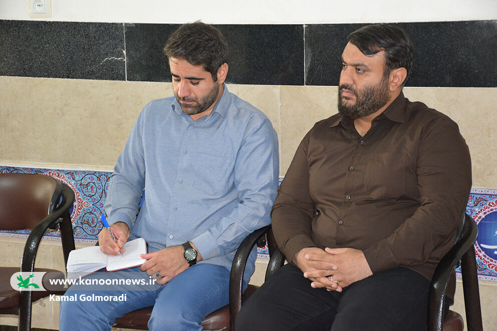 تعامل با حلقه های میانی باعث شناسایی و رشد استعدادهای کودکان ونوجوانان می شود