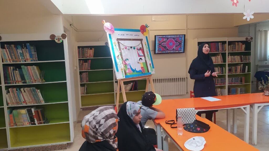 برگزاری اردویی با رنگ و نقش فرش در کانون شیرینسو