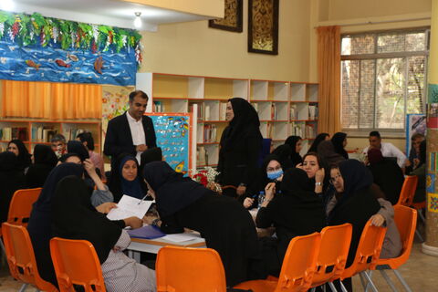 نشست فصلی  مربیان و مربیان مسئول و کارشناسان استان فارس با موضوع شروع برنامه های فصل تابستان