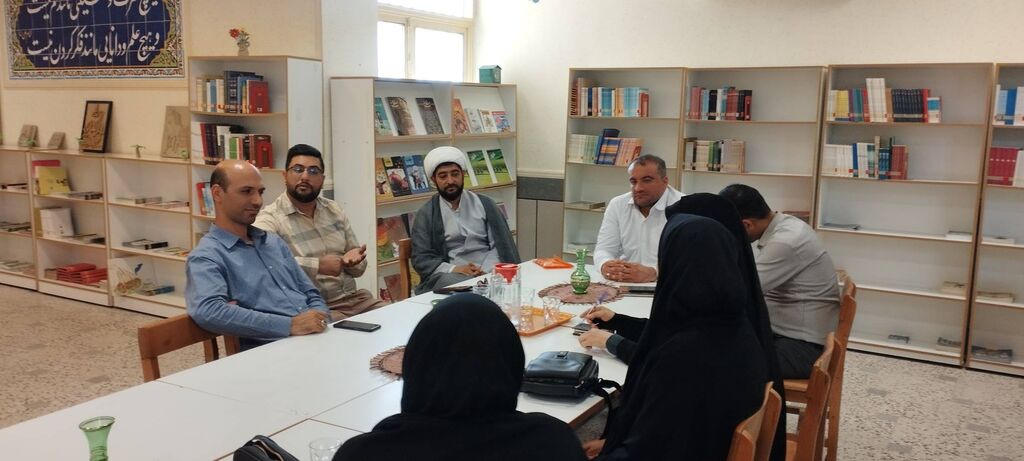 جلسه کمیته اوقات فراغت کودکان و نوجوانان در کانون گراش