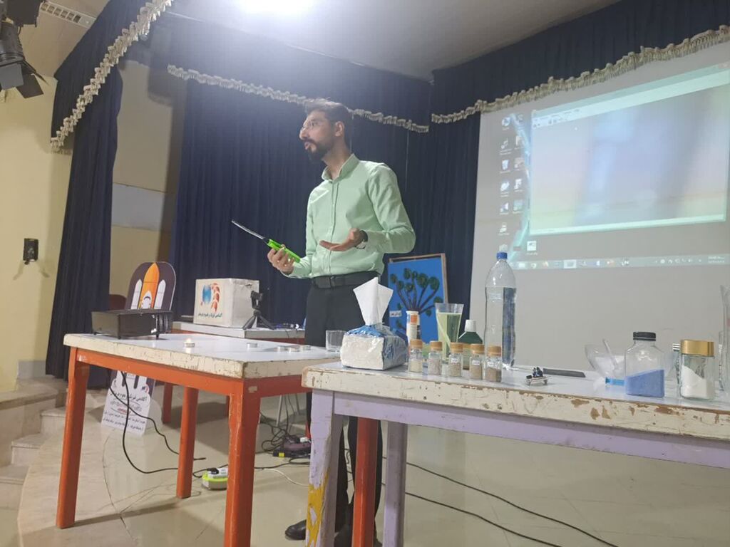 برگزاری کارگاه آزمایشگاه صوت ونور در مرکز فرهنگی هنری گلشهر