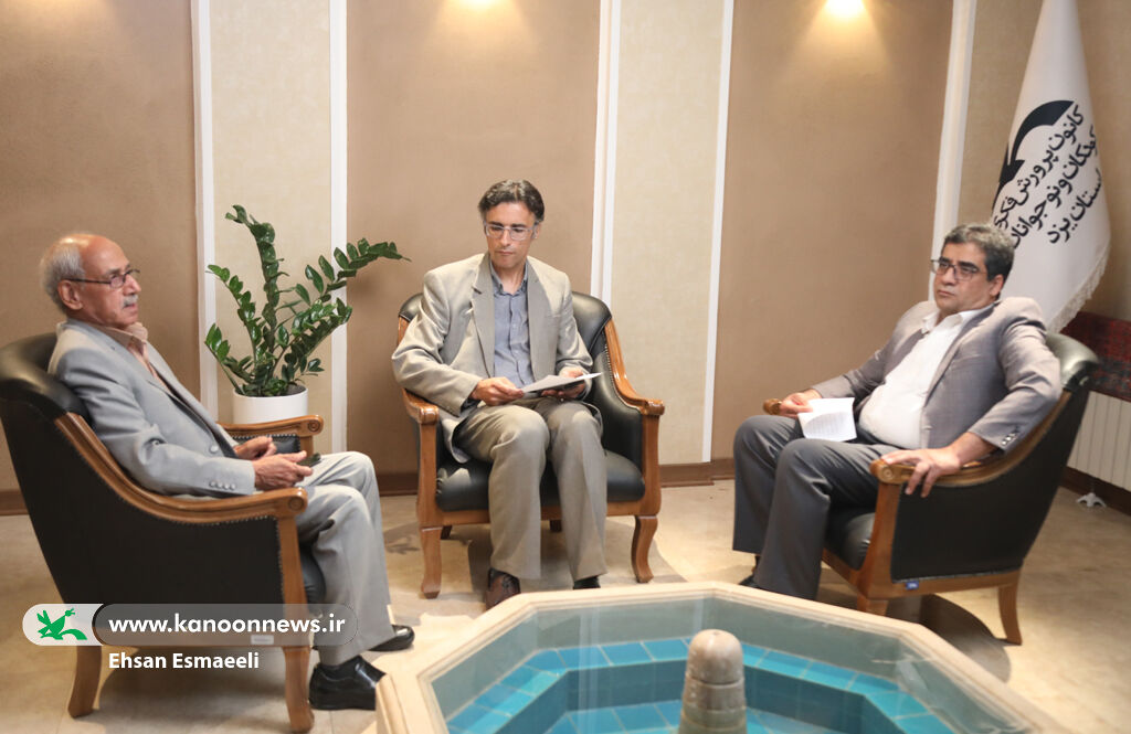 نخستین نشست تخصصی قصهگویی در دبیرخانه نخستین نشست تخصصی قصهگویی در دبیرخانه ترویج و توسعه قصهگویی ایران برگزار شد