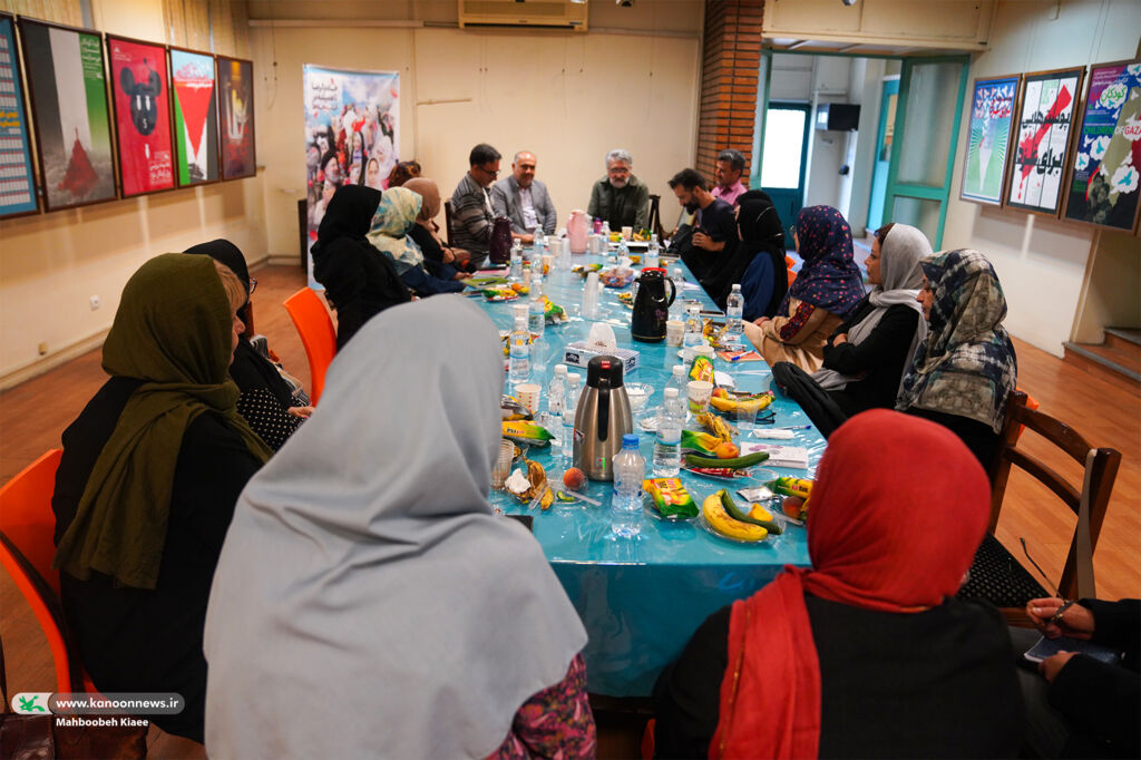 ایدههای اولیه طرح «یک تجربه داستانی» نقد و بررسی شد