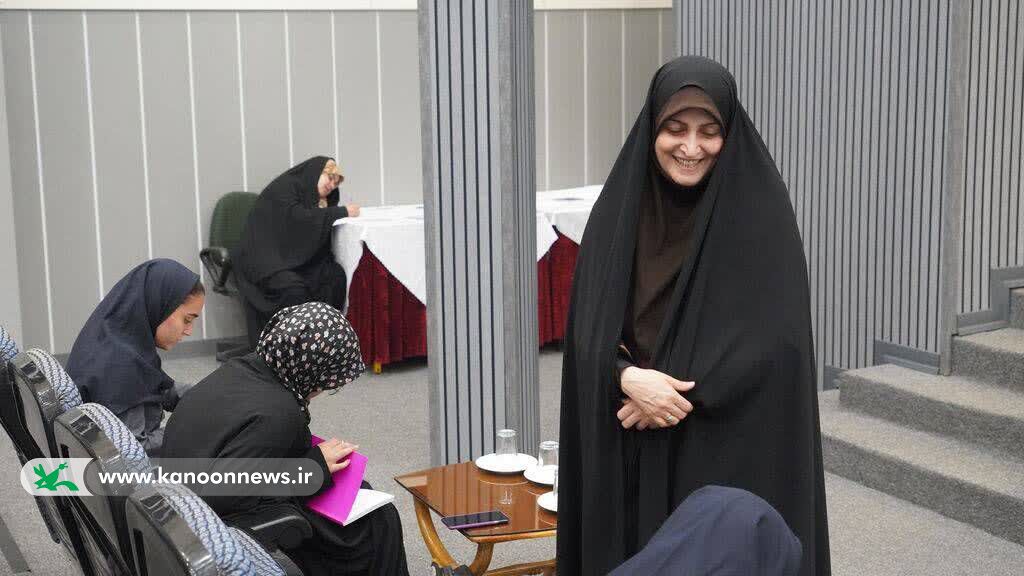 اولین نشست باشگاه ادبی سیمرغ خراسان رضوی