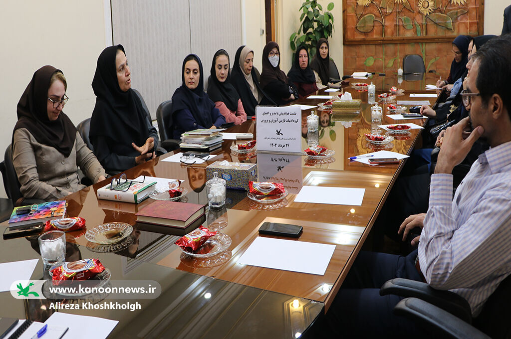 یاریگر صعود کودکان به قلههای فرهنگ و ادب باشیم 