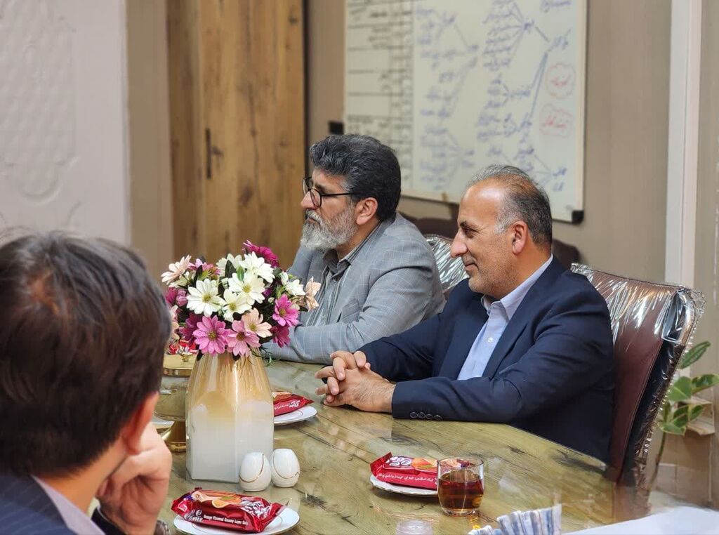 اداره کل نوسازی، کانون همدان را در تجهیز و بازسازی کمک کند