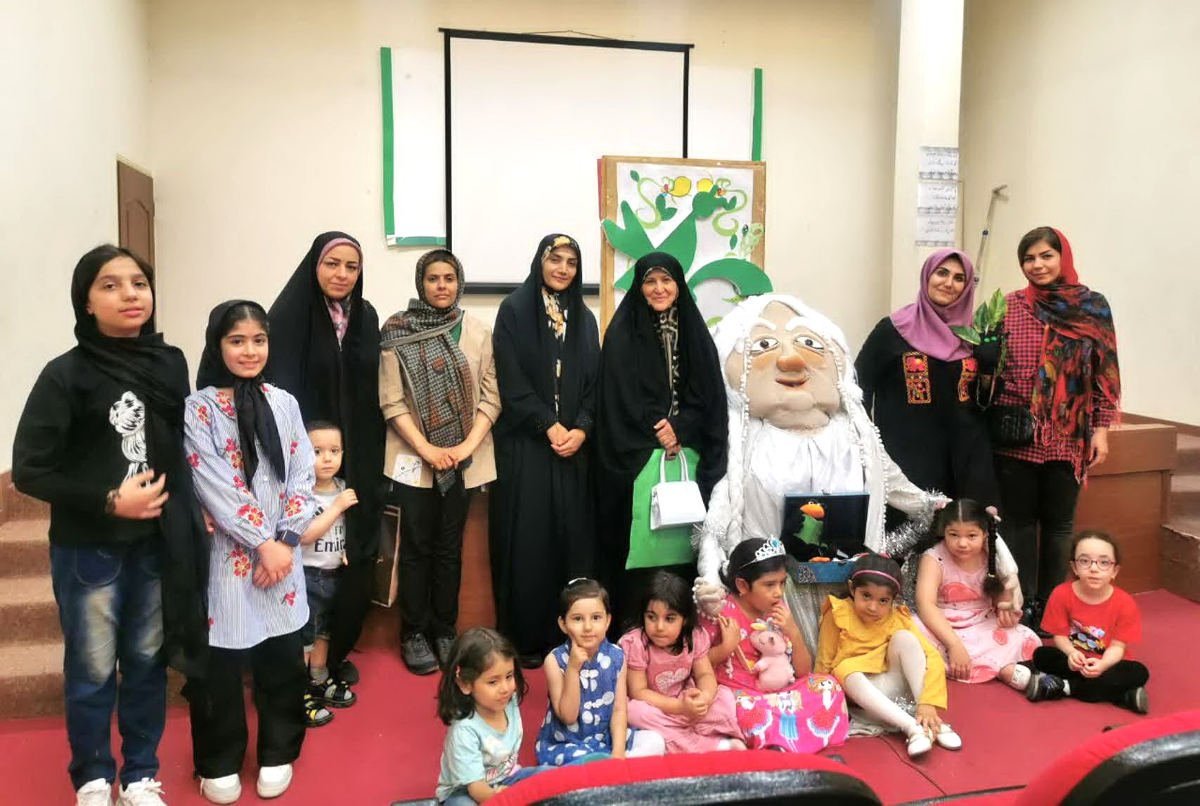 زنگ قصه گویی در مراکز کانون استان تهران به صدا درآمد