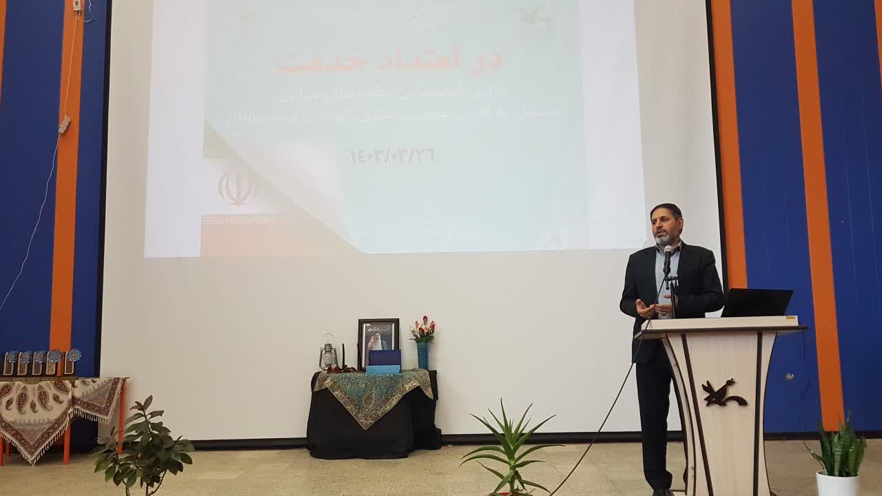 در کنار هم با محوریت کانون کرمانشاه فضای متناسب کودکان را فراهم کنیم