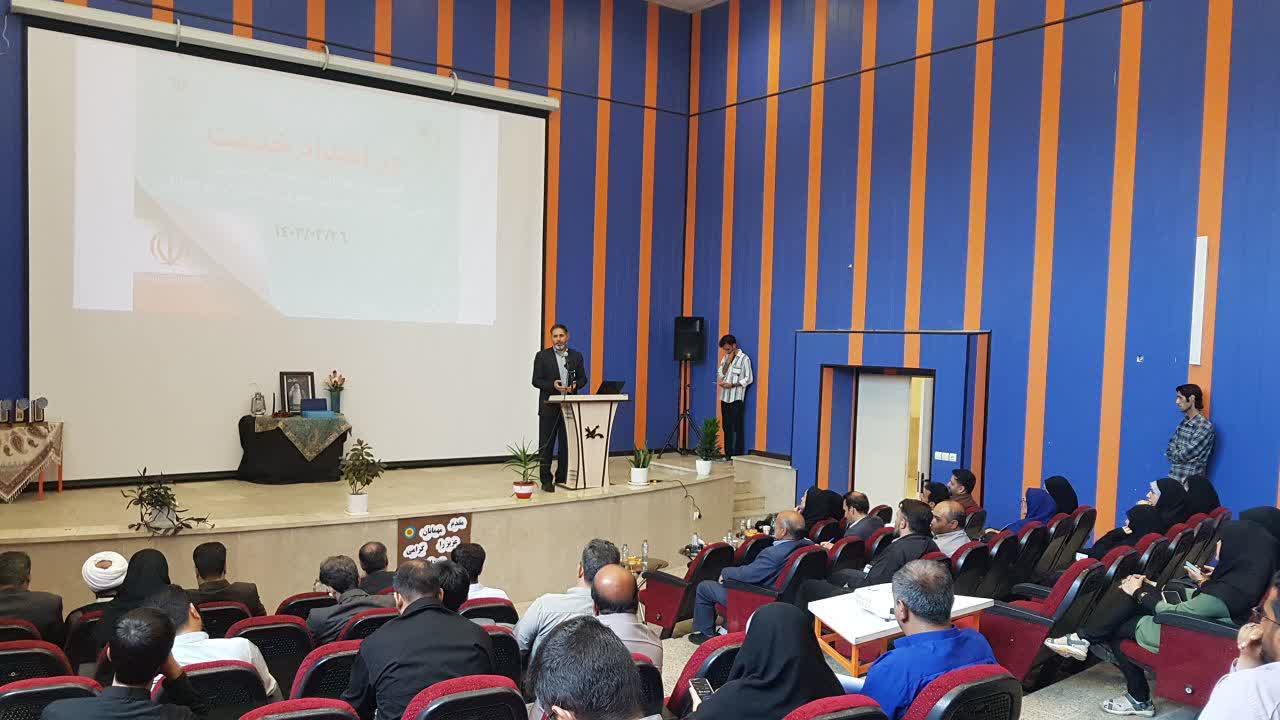 در کنار هم با محوریت کانون کرمانشاه فضای متناسب کودکان را فراهم کنیم