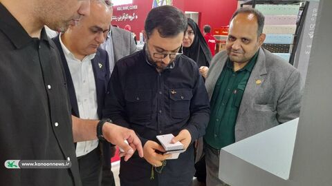 بازدید مدیرعامل کانون از نهمین نمایشگاه بینالمللی نوشتافزار ایرانپنکس
