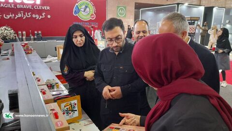 بازدید مدیرعامل کانون از نهمین نمایشگاه بینالمللی نوشتافزار ایرانپنکس