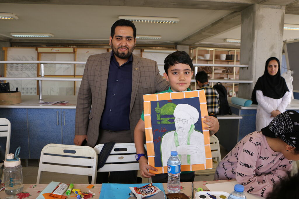 برگزاری کارگاههای نقاشی «شهید خدمت» در سمنان و شاهرود