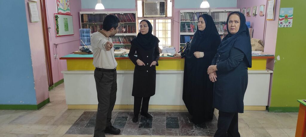 بازدید معاون فرهنگی و سرپرست معاونت اداری و مالی کانون خوزستان از مرکز فرهنگی هنری ملاثانی بازدید معاون فرهنگی و سرپرست معاونت اداری و مالی کانون خوزستان از مرکز فرهنگی هنری ملاثانی
