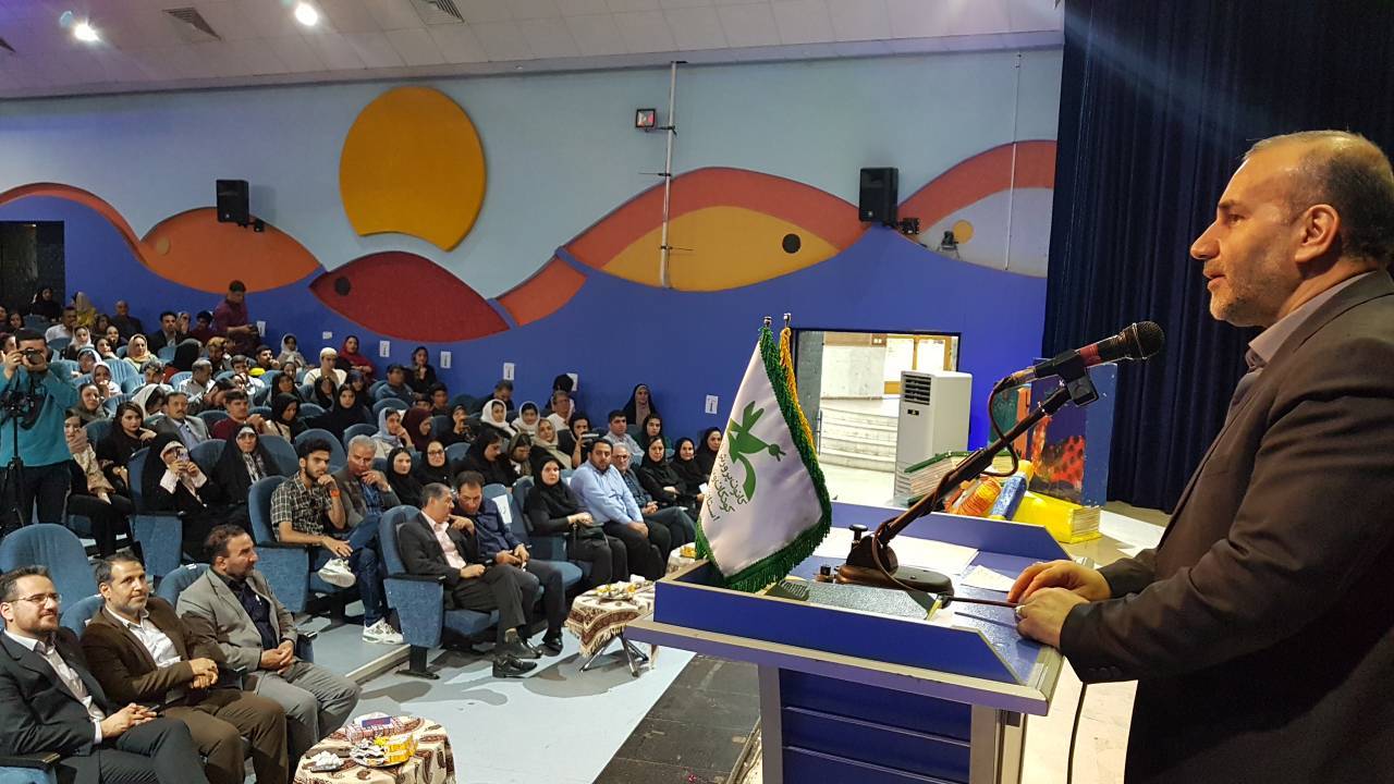 آیین تجلیل از افتخار آفرینان ملی و بینالمللی کودک و نوجوان استان کرمانشاه