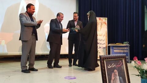 افتخار آفرینان