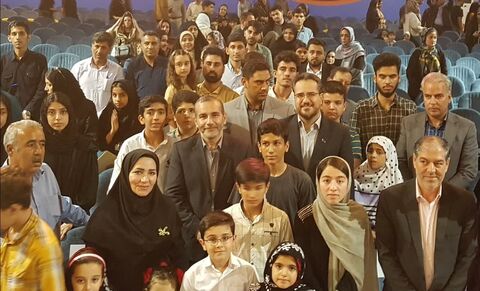 افتخار آفرینان