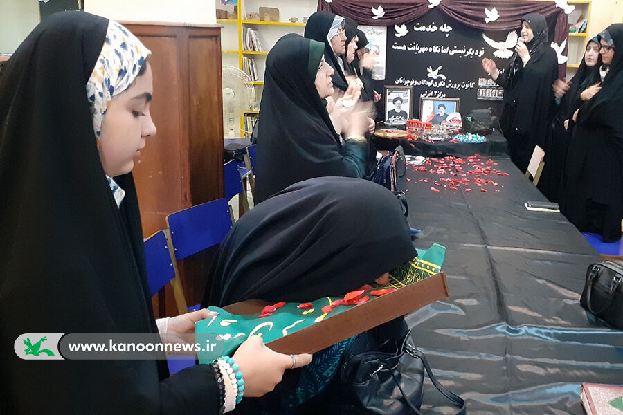 یاد و خاطره شهدای خدمت گرامیداشتهشد