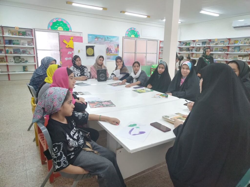 نقش جهادی مدیر کل کانون به عنوان مربی در مرکز صالح آباد استان ایلام