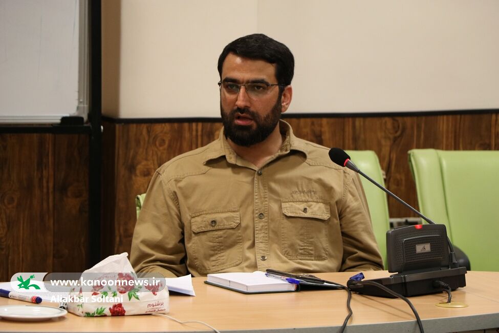 تولید محتوا برای نوجوانان انجام میشود