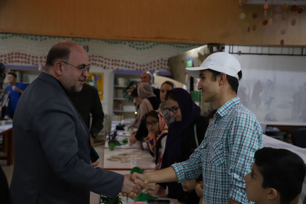 دست سازه های خانوادگی در کانون به عشق غدیر