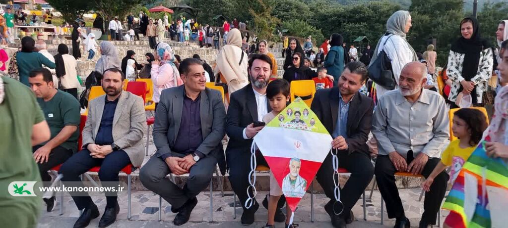 پرواز بادبادکهای شادی بر فراز آسمان رامیان