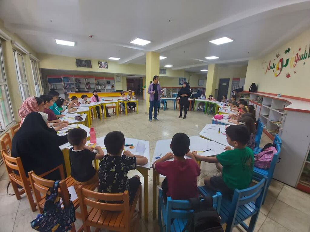 ویژه برنامهی علمی- نجومی در مرکز مجتمع کانون کرج