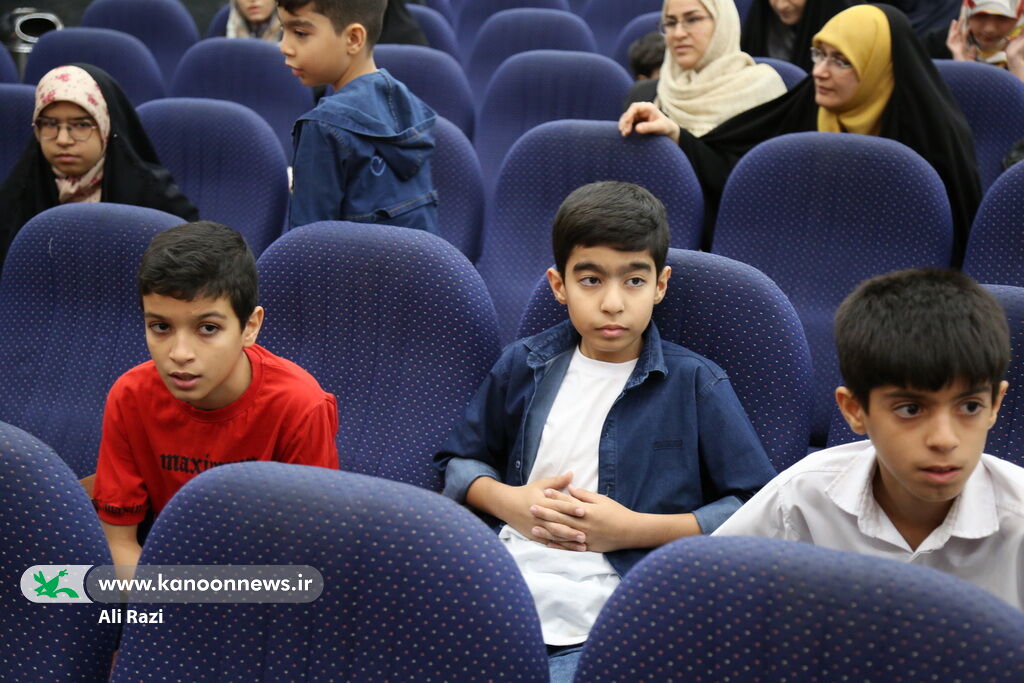 پنجمین دوره جشنواره مشاعره علوی با مشارکت کانون استان بوشهر برگزار شد