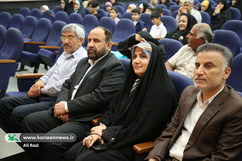 پنجمین دوره جشنواره مشاعره علوی با مشارکت کانون استان بوشهر برگزار شد