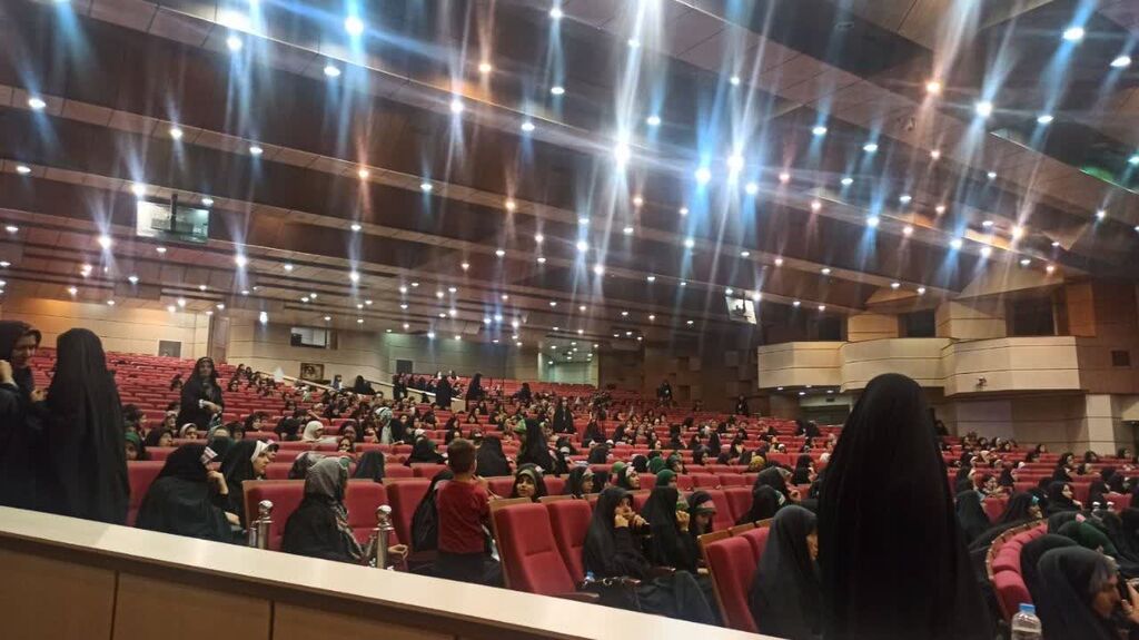 بانوان غدیری در تبریز  برنامههای فرهنگی هنری کانون در همایش بانوان غدیری در تبریز