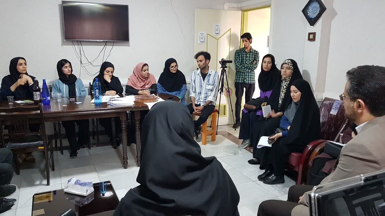 نشست قصه و قصهگویی کانون استان کرمانشاه